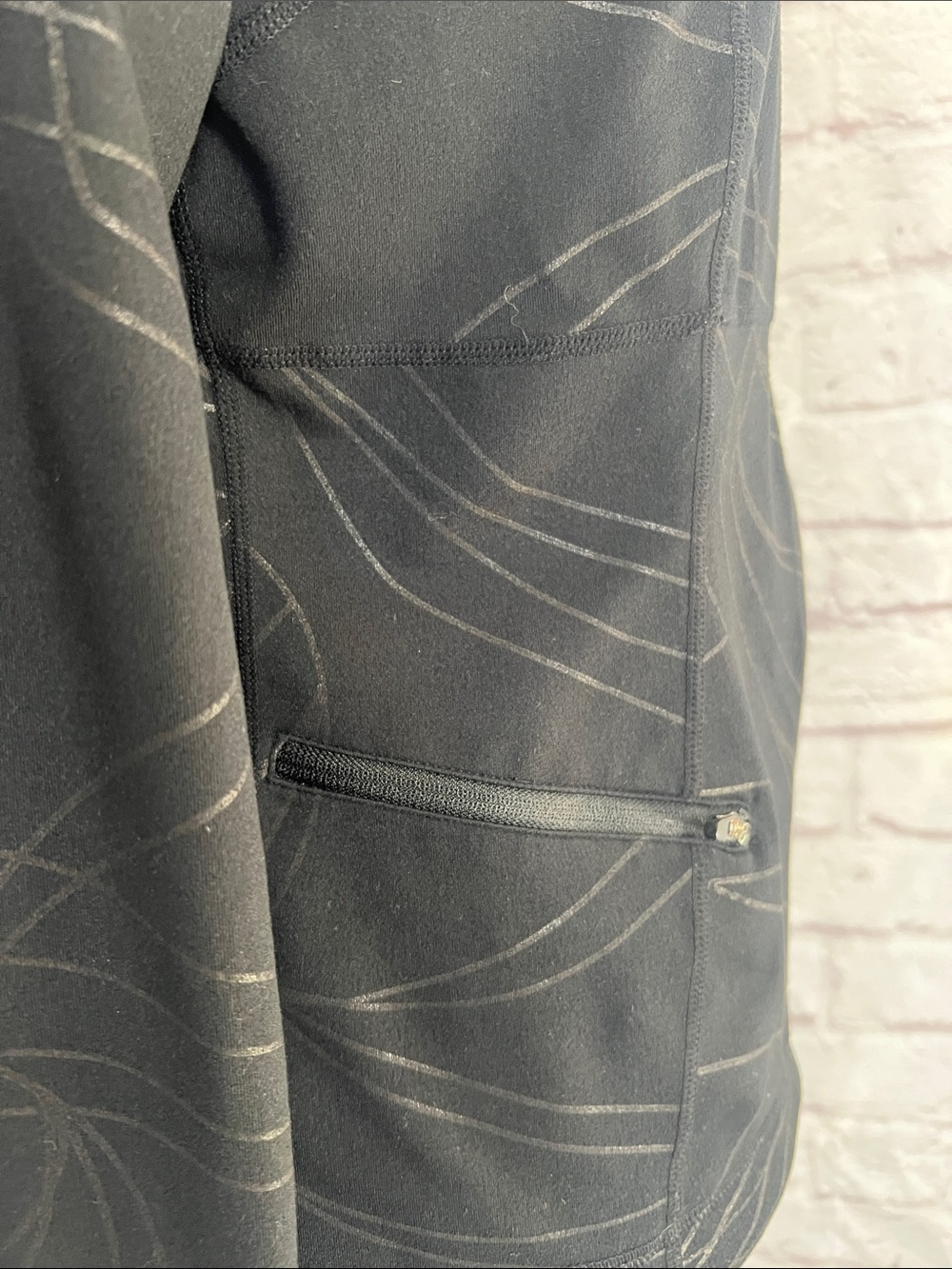 Zella Black Patterned Zip-Front Performance Jacket - Picture 6 of 10